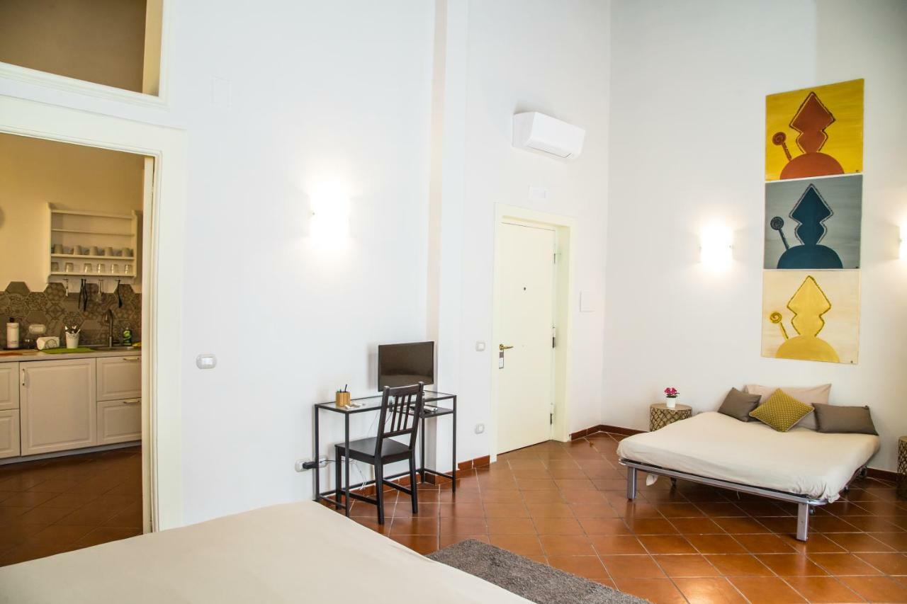 Domus Donnaregina Apartments Napoli Eksteriør billede