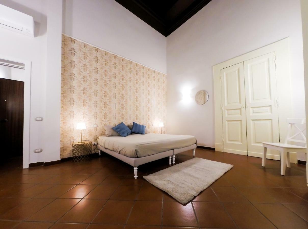 Domus Donnaregina Apartments Napoli Eksteriør billede